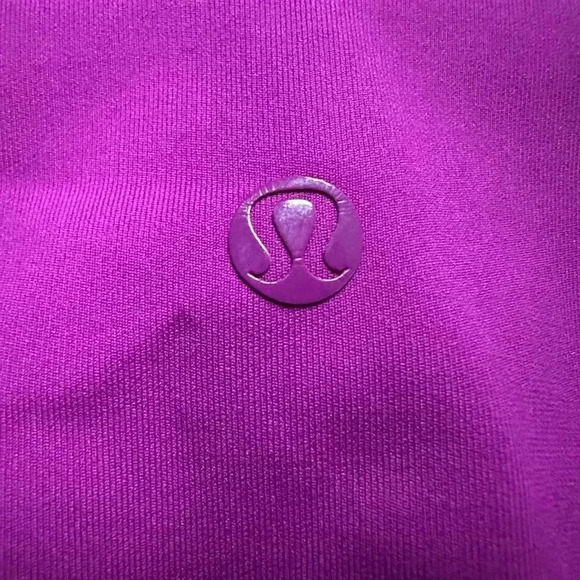Lululemon Hot To Street Crop  Size 6 Regal Plum - Picture 13 of 14